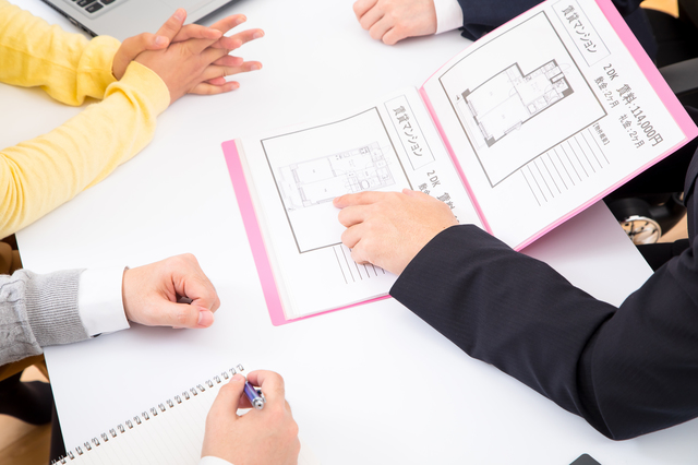 ホームズ 賃貸vs持ち家 どっちがお得 それぞれのメリット デメリットや生涯でかかる費用を比較 住まいのお役立ち情報