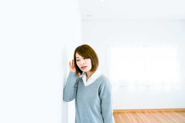 ホームズ 一人暮らしをするときに挨拶回りをすべき 挨拶するときに気をつけたいポイント 住まいのお役立ち情報 ホームズ 一人暮らしをするときに挨拶回りをすべき 挨拶するときに気をつけたいポイント 住まいのお役立ち情報