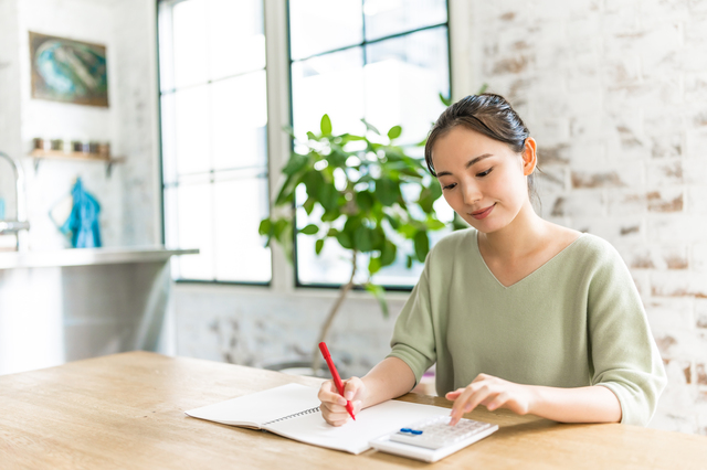 住宅ローンの月々の返済額を決める