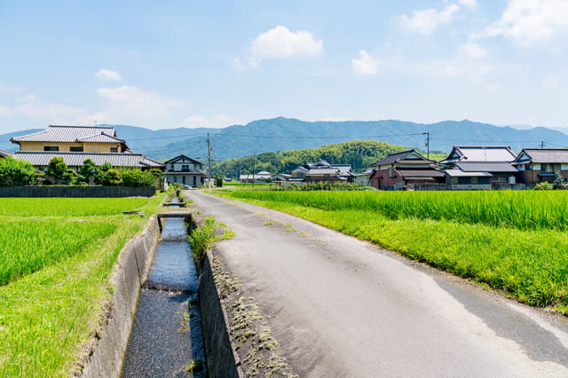 ホームズ 田舎の土地にニーズはある 売却の手順やコツ 売れないときの対処法を解説 住まいのお役立ち情報